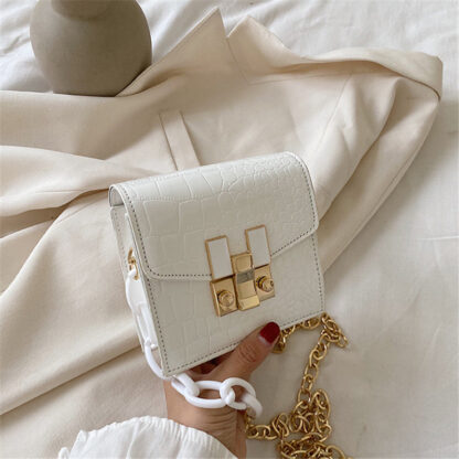 Demi Buckle Chain Bag - Image 4