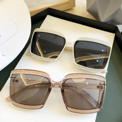 I Bring Me Sunglasses