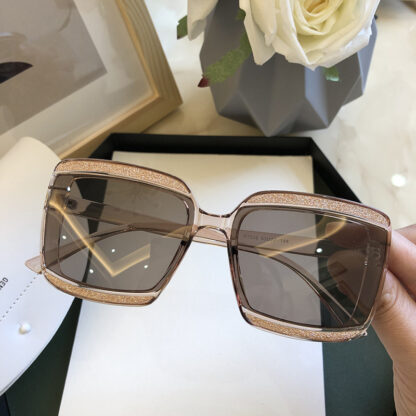 I Bring Me Sunglasses - Image 3
