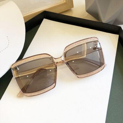 I Bring Me Sunglasses - Image 4