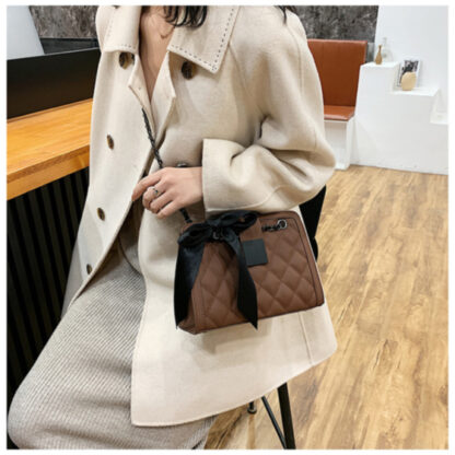 Henry Bow Purse - Image 2